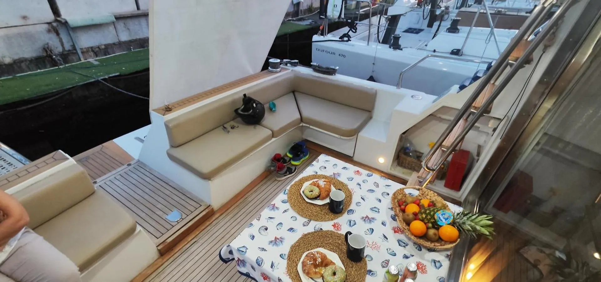 Botel Moonlight Houseboat Hotel Palermo